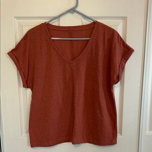 V-Neck Mauve Short Rolled Sleeve Tunic Style T-Shirt Women's Large